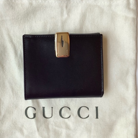 NWOT GUCCI Womens Black Leather Bi-Fold Wallet - Picture 1 of 12